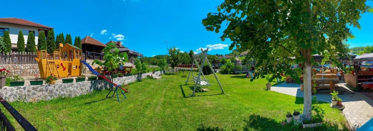 Restoran,,Vuk,, Trsic Bed & Breakfast Exterior photo